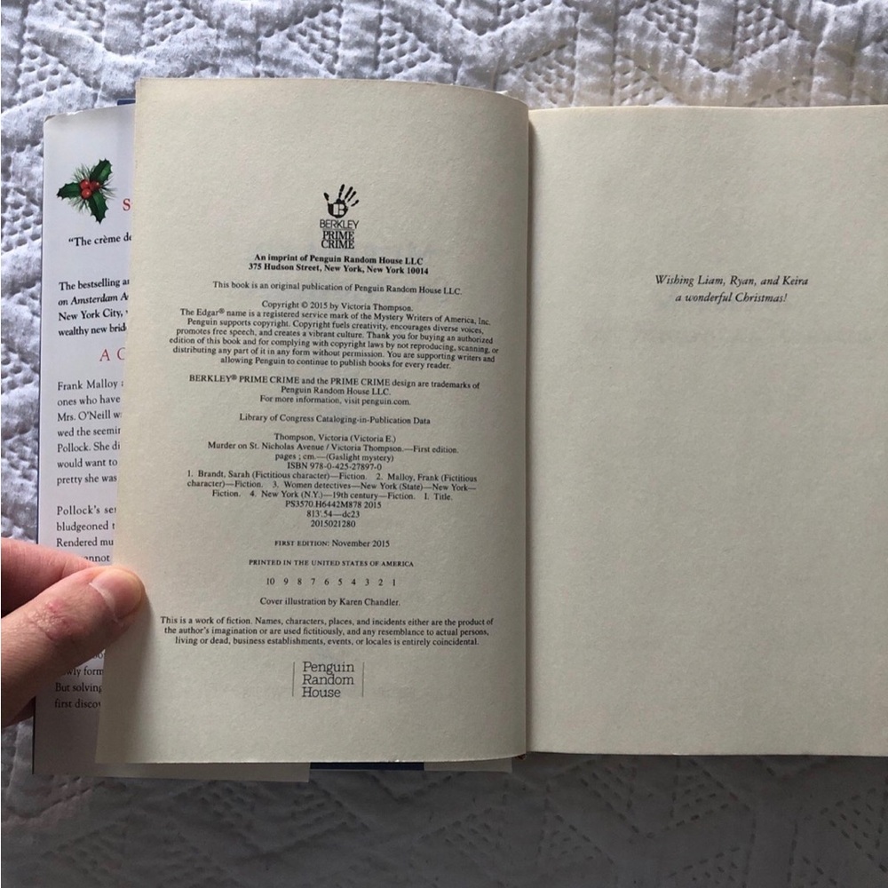 'Murder on St. Nicholas Avenue' Hardcover Victoria Thompson First Edition Print - Picture 4 of 4